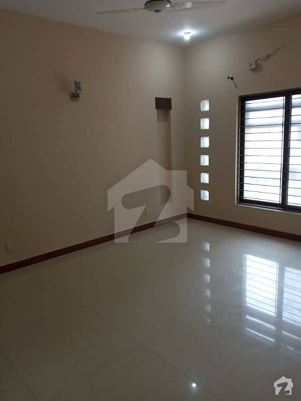 In Bahria Town Upper Portion For Rent Sized 2250  Square Feet
