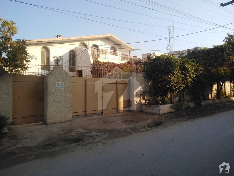 Ideal House Is Available For Sale In Hayatabad Phase 1 - D3