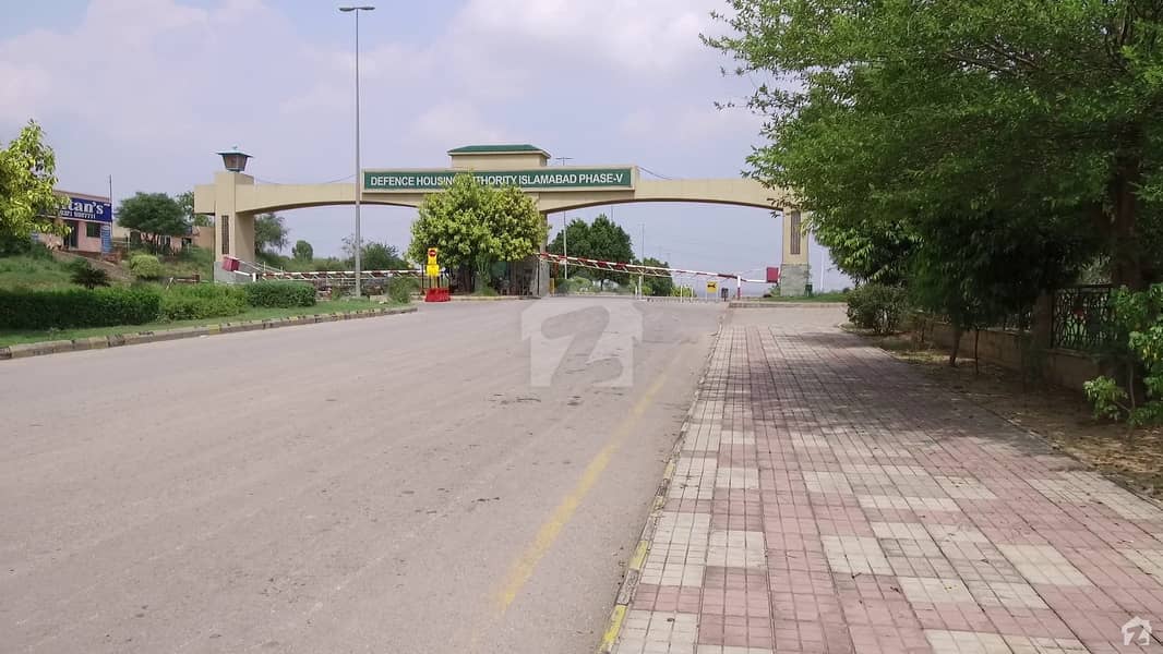 1 Kanal Level And Solid Land Back To Liaqat Ali Khan Blvrd Plot For Sale In DHA Phase 5 Sector A