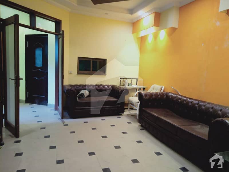 ڈی ایچ اے فیز 3 ڈیفنس (ڈی ایچ اے) لاہور میں 3 کمروں کا 6 مرلہ مکان 65 ہزار میں کرایہ پر دستیاب ہے۔