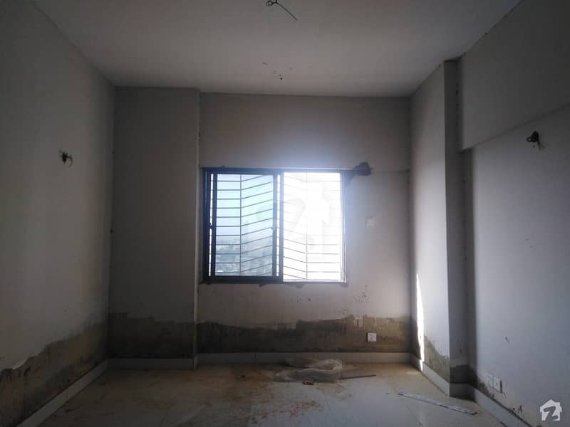 Flat Available For Sale In Rashid Minhas Road