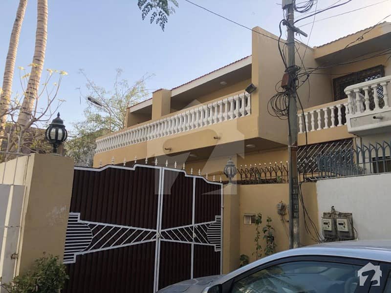کلفٹن ۔ بلاک 8 کلفٹن کراچی میں 7 کمروں کا 13 مرلہ مکان 2.3 لاکھ میں کرایہ پر دستیاب ہے۔