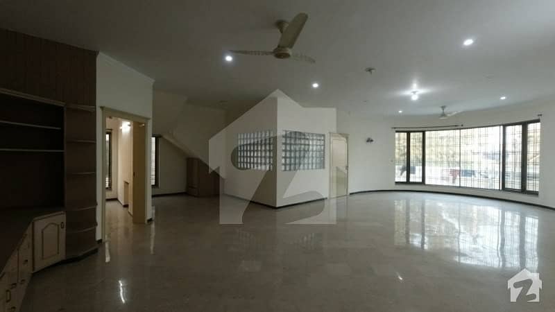 In PIA Housing Scheme Upper Portion Sized 1 Kanal For Rent