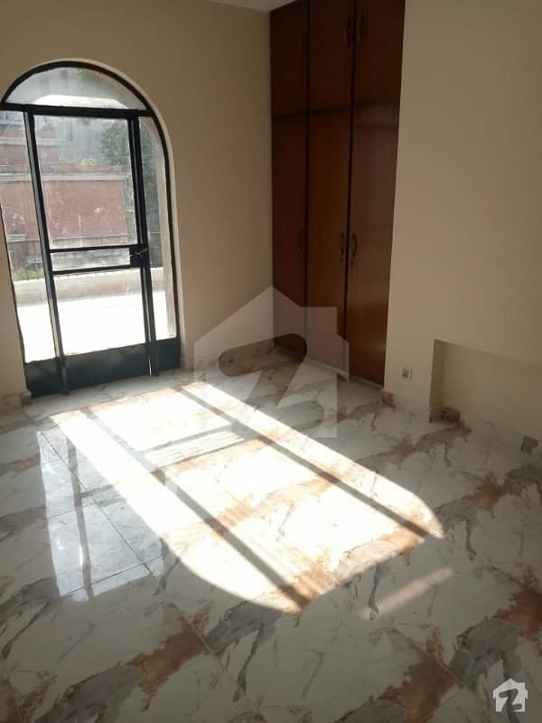 3150  Square Feet Upper Portion Available For Rent In Gulberg