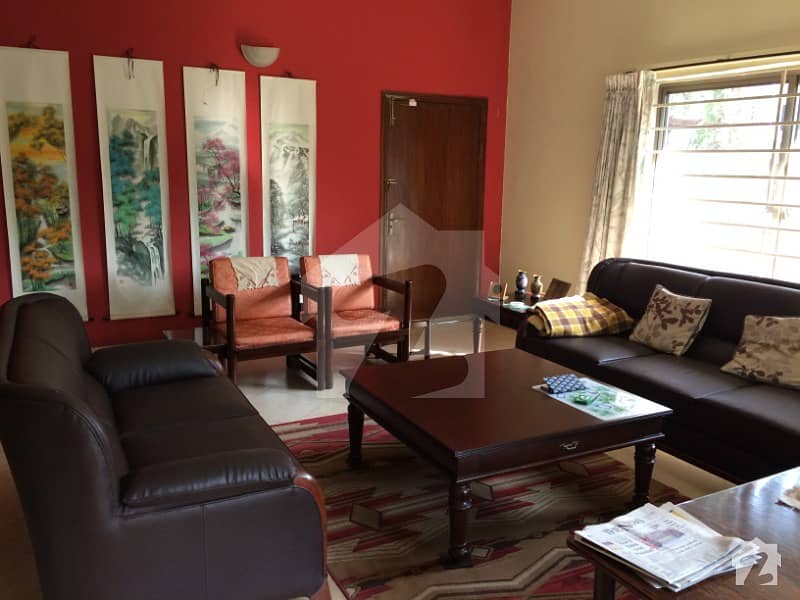 Fully Furnished 4 Bed Room House With Solar Panel Lawn
