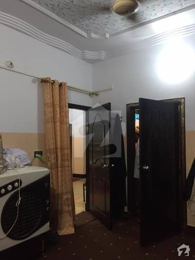 عزیز آباد گلبرگ ٹاؤن کراچی میں 3 کمروں کا 5 مرلہ فلیٹ 75 لاکھ میں برائے فروخت۔