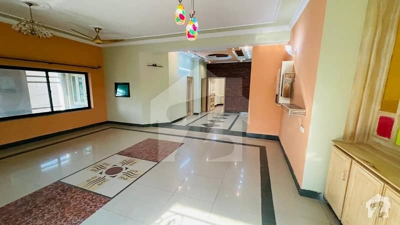 1 Kanal New House For Sale Good Location South Open