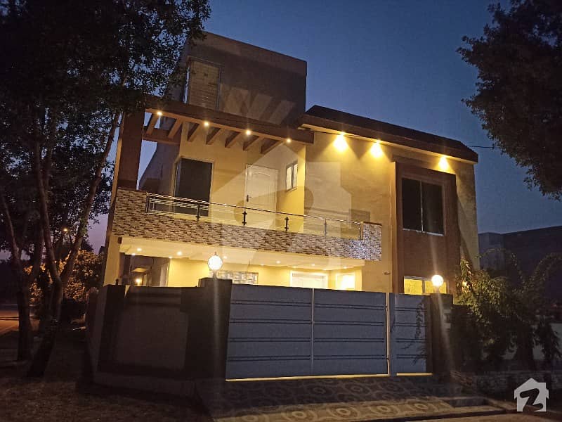 New Renovated 10 Marla Corner House For Sale In Umar Block