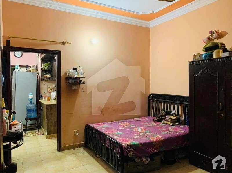ناظم آباد - بلاک 3 ناظم آباد کراچی میں 3 کمروں کا 5 مرلہ زیریں پورشن 70 لاکھ میں برائے فروخت۔
