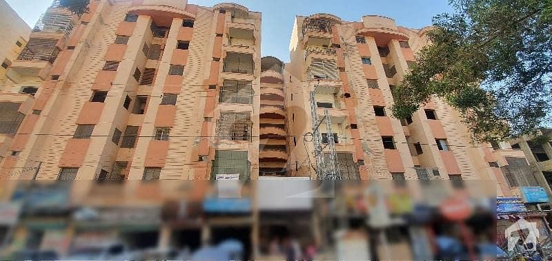 Spacious Flat Is Available In Qasimabad For Rent