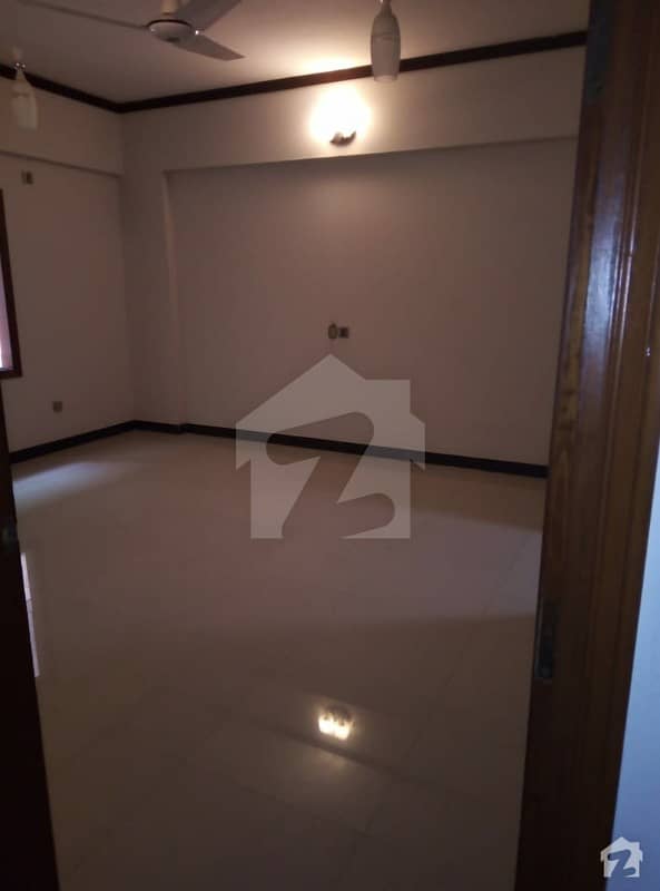 Flat For Sale Phase 2 Full Floor With Lift Brand New