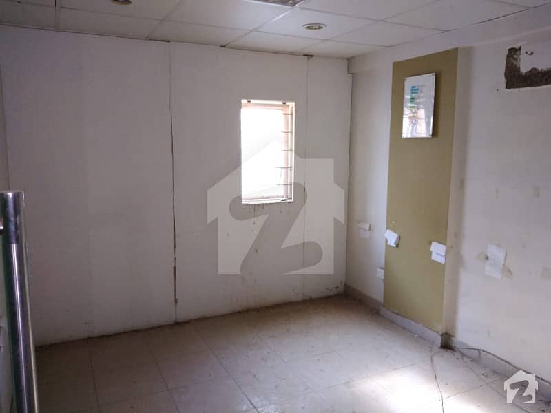 Ideally Located Office Of 1020 Square Feet Is Available For Sale In Bukhari Commercial Area