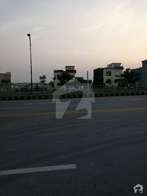 Spacious 4500  Square Feet Residential Plot Available For Sale In Bahria Town