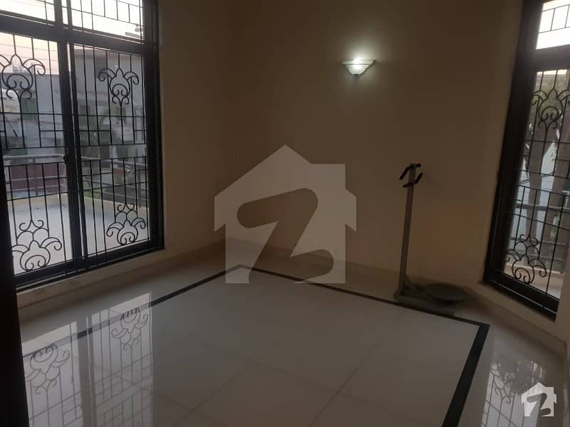 1 Kanal Upper Portion Available For Rent In Pcsir Phase 1 Near Canal Road Lahore