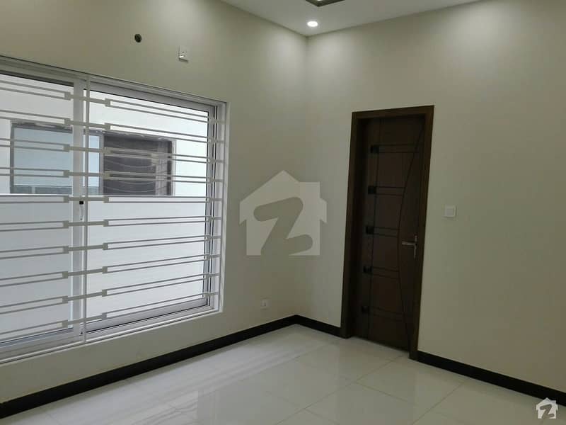 2.5 Marla Flat Available In Dhok Paracha For Rent