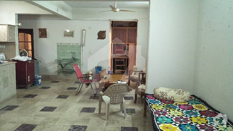 Double Flat On 2nd Floor At Qasimabad Hyd