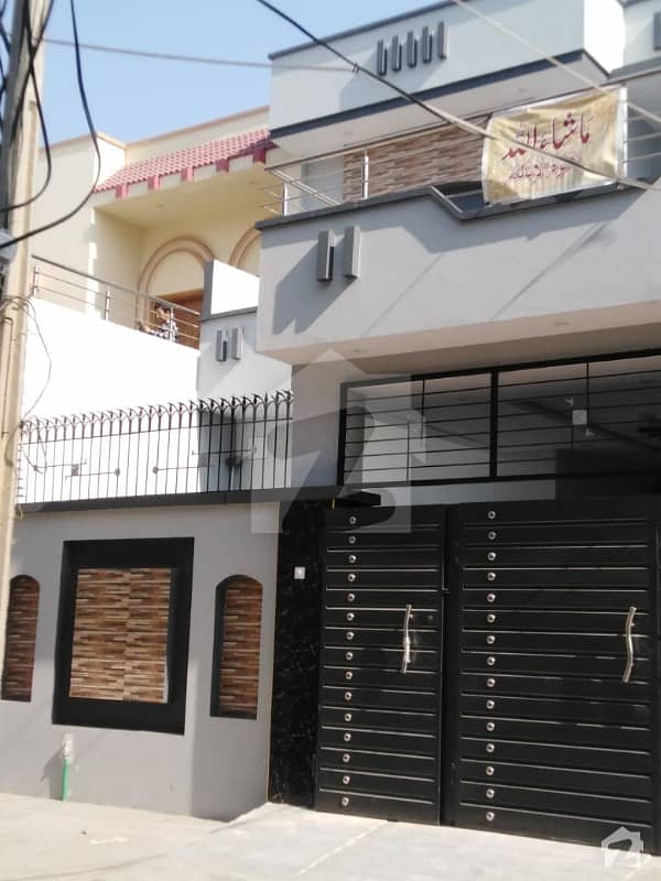 ہاؤسنگ کالونی شیخوپورہ میں 7 مرلہ مکان 1.3 کروڑ میں برائے فروخت۔