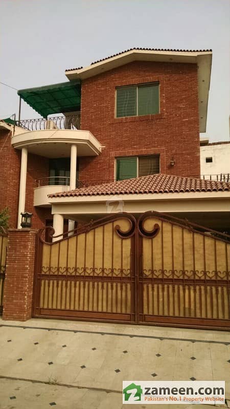 4 Years Old 1 Kanal House Is Available For Sale In Valencia Housing Society