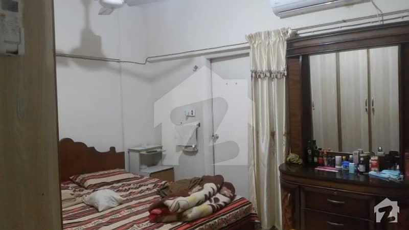 1250  Square Feet Flat In Gulshan-E-Iqbal Town For Sale At Good Location