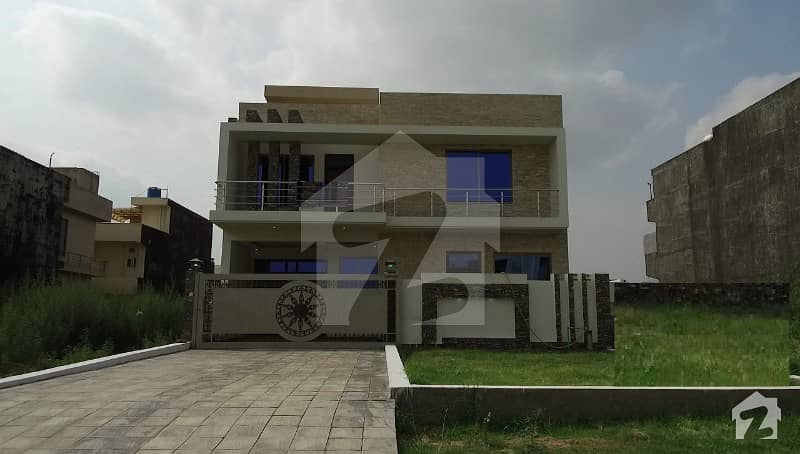 Main Double Road 35 X 70 House For Sale In G13