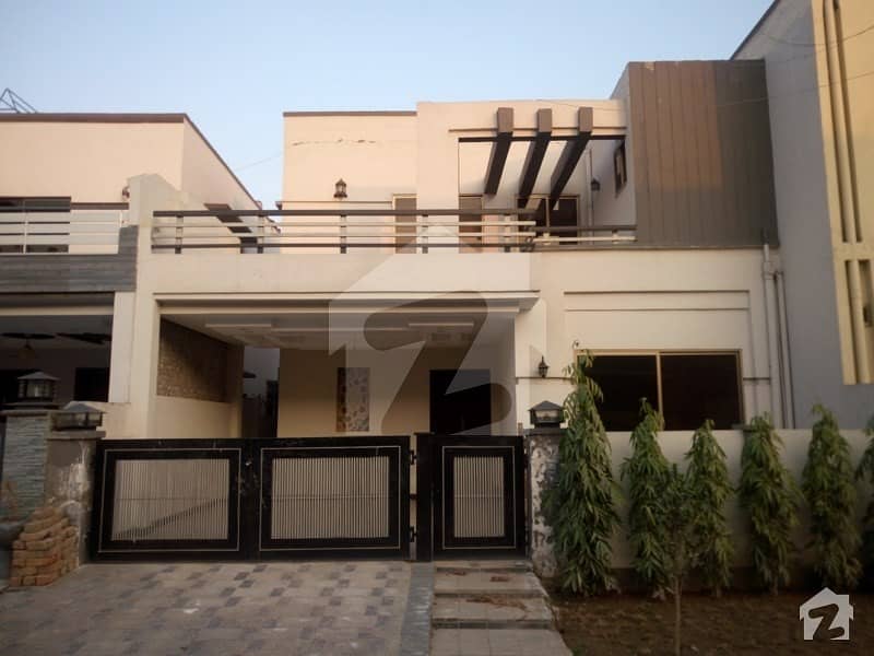ڈیوائن گارڈنز ۔ بلاک بی ڈیوائن گارڈنز لاہور میں 3 کمروں کا 8 مرلہ مکان 1.85 کروڑ میں برائے فروخت۔