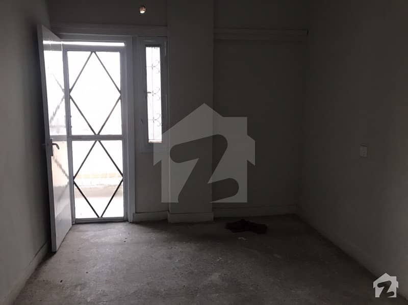 3rd Floor Flat In Abid Town Gulshan-e-iqbal Block 2