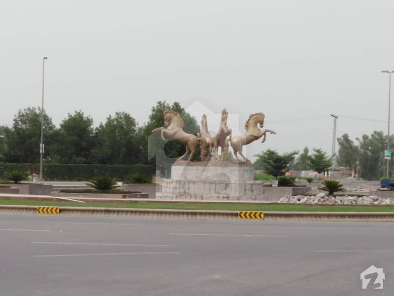 1 KANAL POSSESSION PLOT AVAILABLE REASONABLE PRICE FOR SALE IN BAHRIA TOWN LAHORE