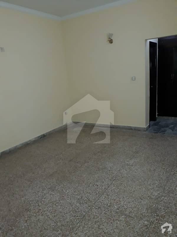 One Kanal Separate Gate 2 Bed Upper Portion