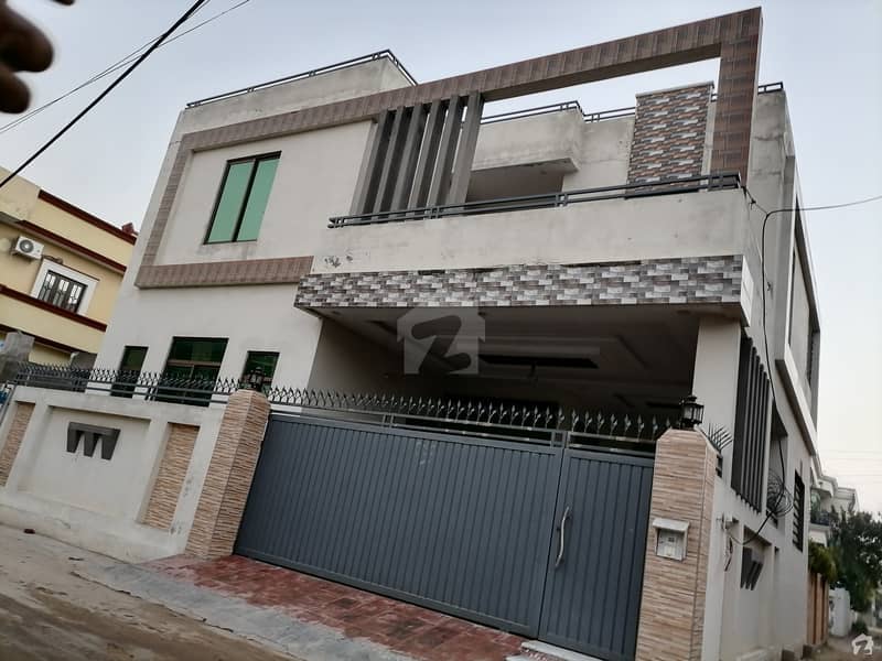 Spacious 6 Marla House Available For Sale In Shadman Colony