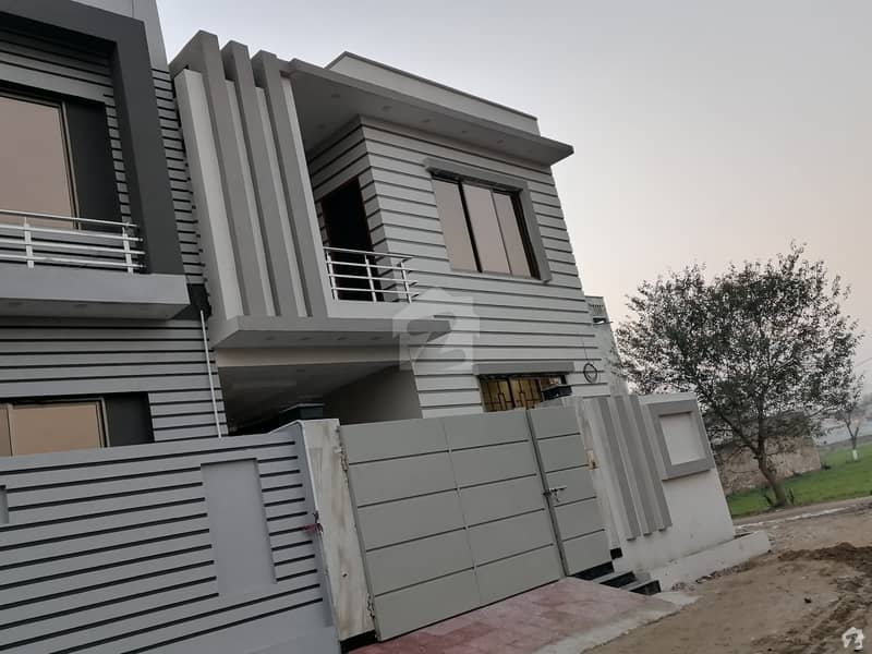 7 Marla House In Shadman Colony Is Available