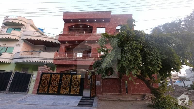 واپڈا ٹاؤن فیز 1 واپڈا ٹاؤن لاہور میں 7 کمروں کا 10 مرلہ مکان 3.3 کروڑ میں برائے فروخت۔