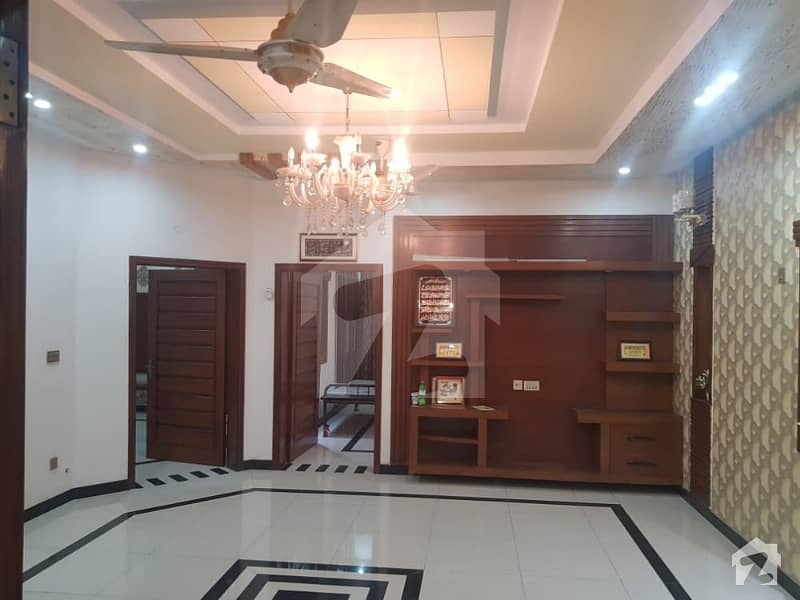 10 Marla Luxury House For Sale In Jasmine Block Sector C Bahria Town Lahore