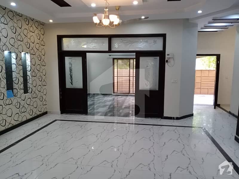 Best 10 Marla Upper Portion House Is Available For Rent In Jasmine Block