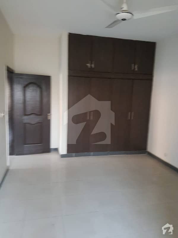 12 Marla Corner House For Sale Askari 11 Sec B Near Park