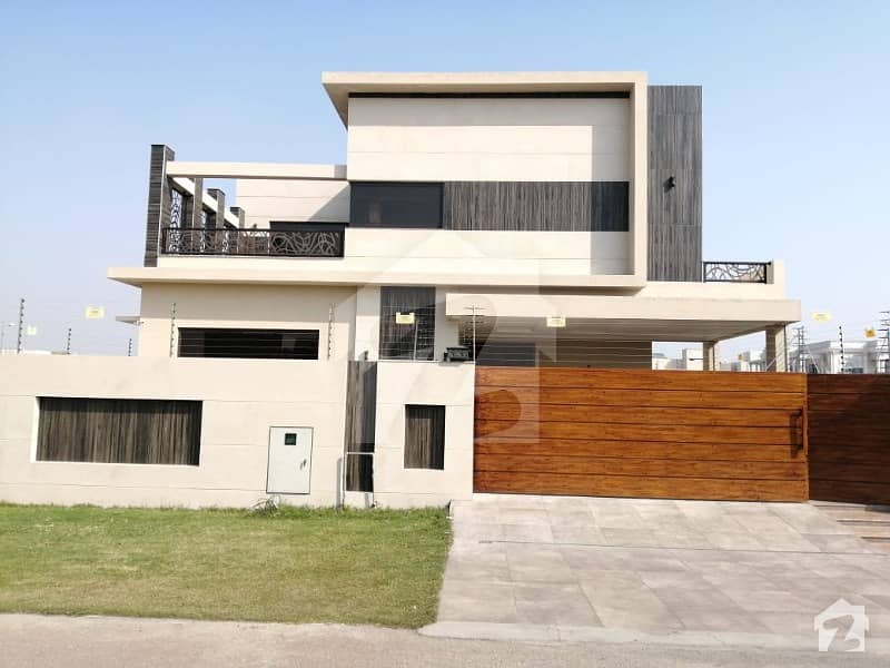 1 KANAL BRAND NEW FULLY BASEMENT HOUSE FOR SALE VERY CHEAPEST PRICE FOR SALE HOT LOCATION