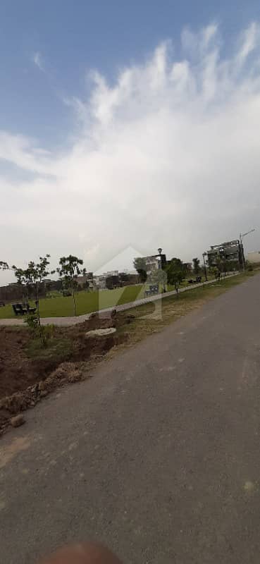 1800  Square Feet Residential Plot Up For Sale In Faisal Town - F-18