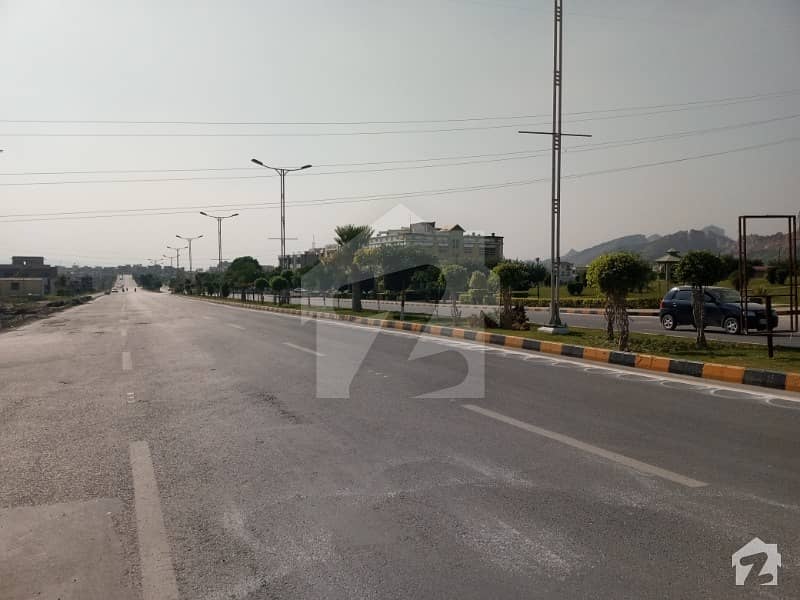 Top City 1 Islamabad Block D  Plot 358 Corner Size 3565 Plot For Sale