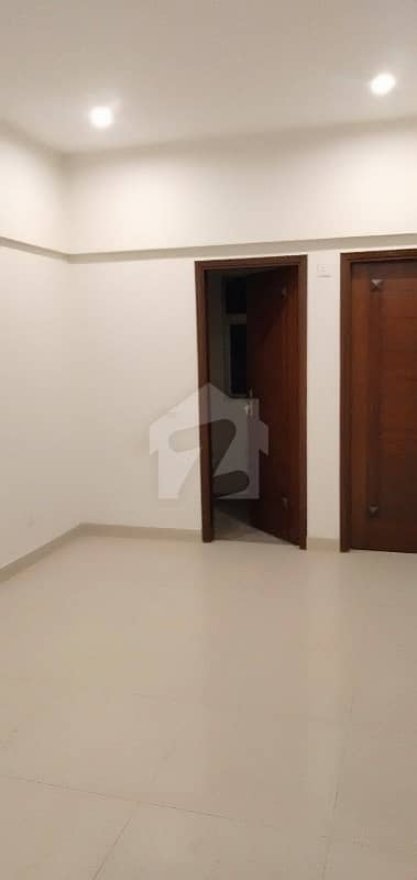 In Dha Defence 1000  Square Feet Flat For Sale