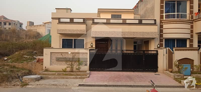 8 Marla Brand New Single Storey House For Sale