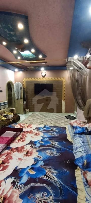 پارسی کالونی جمشید ٹاؤن کراچی میں 3 کمروں کا 16 مرلہ پینٹ ہاؤس 2.6 کروڑ میں برائے فروخت۔