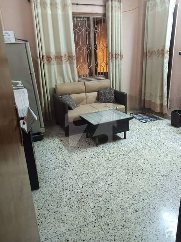 In M. A. Jinnah Road Flat Sized 860  Square Feet For Sale