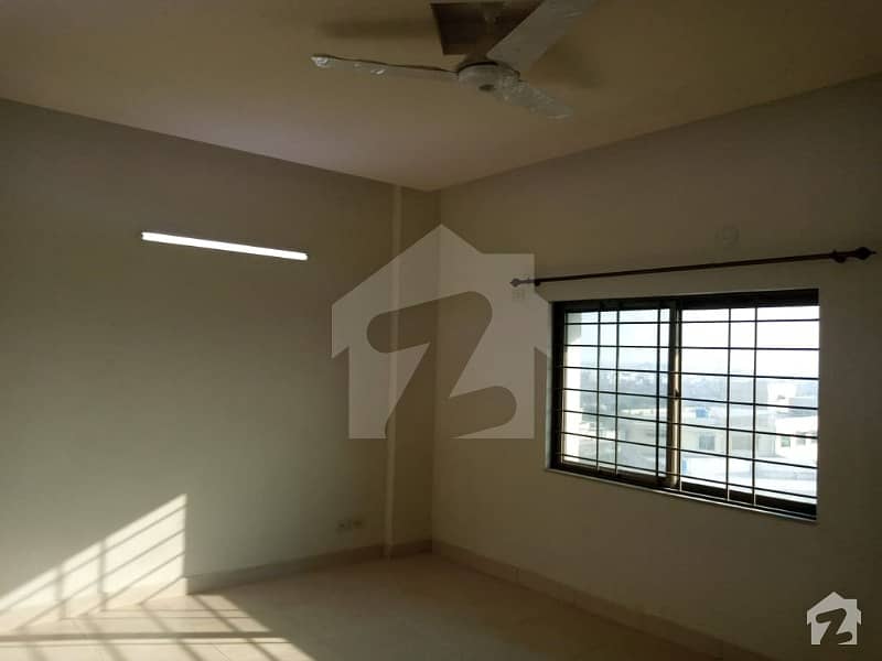 Brand New 3 Beds Flat With Gas For Rent