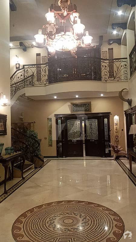 فورٹ روڈ کینٹ پشاور میں 6 کمروں کا 2 کنال مکان 25 کروڑ میں برائے فروخت۔
