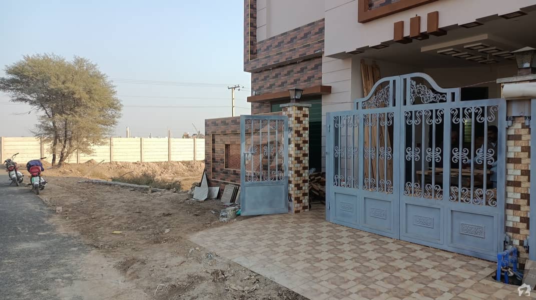 Multan Public School Road House Sized 5 Marla