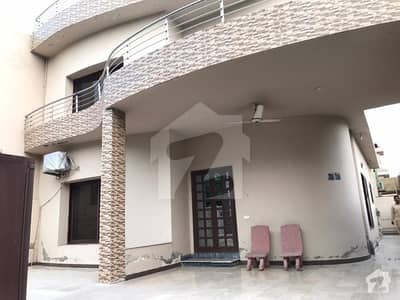ویلینشیاء ۔ بلاک ایف ویلینشیاء ہاؤسنگ سوسائٹی لاہور میں 4 کمروں کا 10 مرلہ مکان 1.95 کروڑ میں برائے فروخت۔