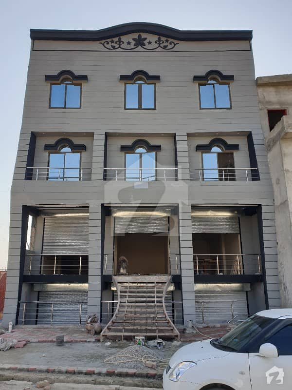 فیصل اقبال ٹاؤن واہ میں 4 کمروں کا 6 مرلہ عمارت 4.25 کروڑ میں برائے فروخت۔