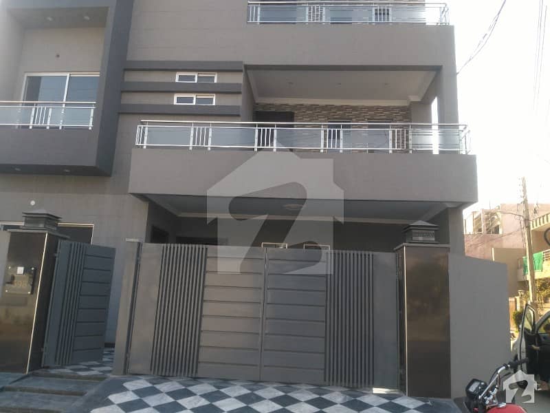 10 Marla House For Rent On Top Location Of Wapda Town Lahore