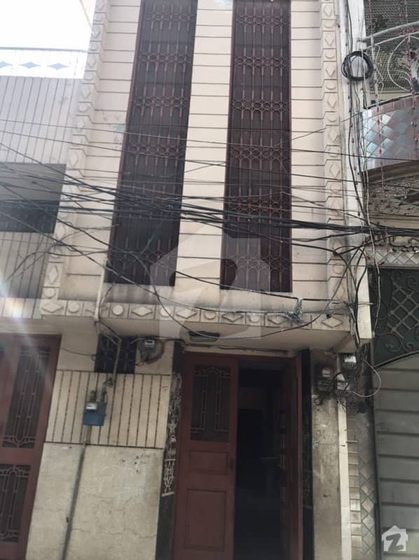 وسن پورہ لاہور میں 3 کمروں کا 5 مرلہ مکان 45 ہزار میں کرایہ پر دستیاب ہے۔