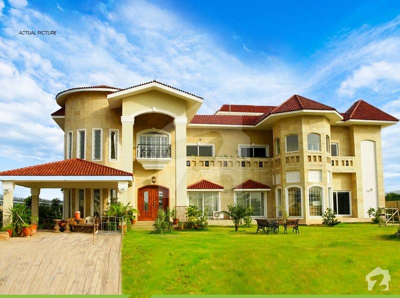 22500  Square Feet Farm House For Sale In Gulberg