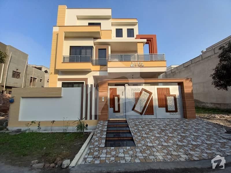 Brand New Super Luxurious 10 Marla Best Location Bungalow For Sale